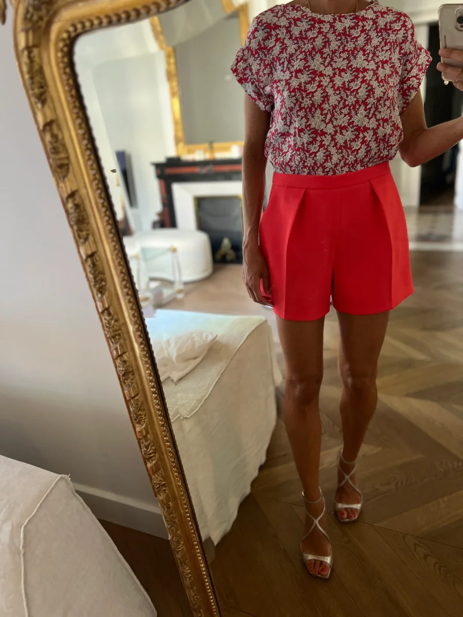 Combishort Claudie Pierlot bas rouge et haut à motifs