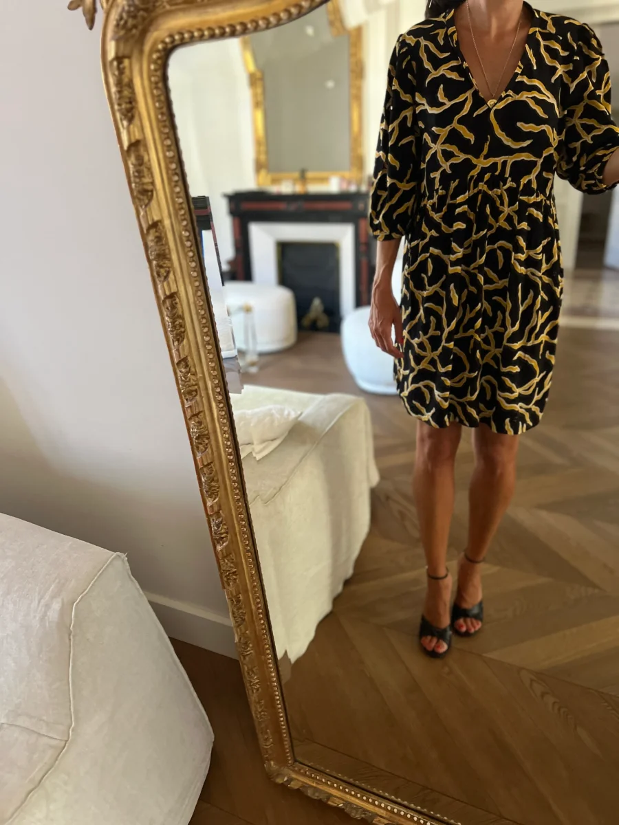 Robe Ba&sh noire motifs jaunes – Image 6