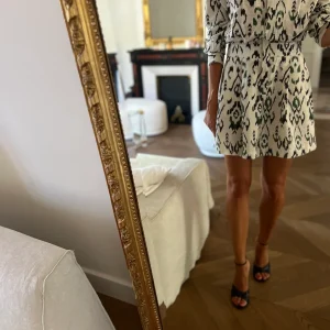 Robe Zara ecrue motifs verts