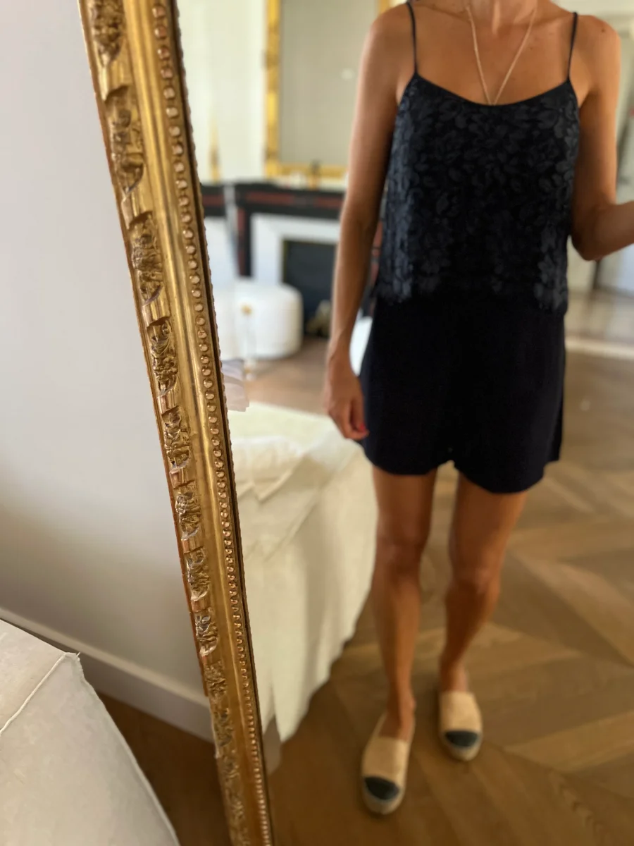 Combishort Sandro Bleu marine haut en dentelle – Image 2