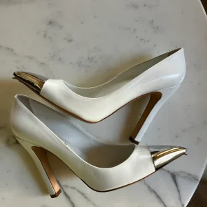 Escarpins Louis Vuitton à talons blancs