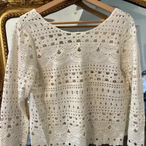 Sézane - Top crochet ecru