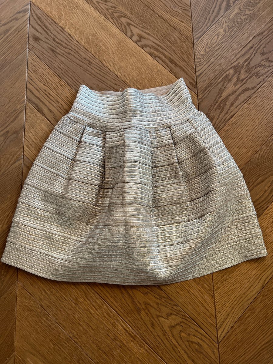 Anne Charlotte Jupe dorée patineuse – Image 5