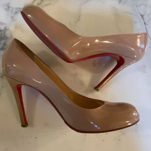 Christian Louboutin - Escarpins vernis beige