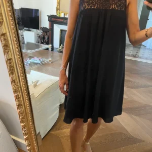 Robe Claudie Pierlot dentelle décolletée