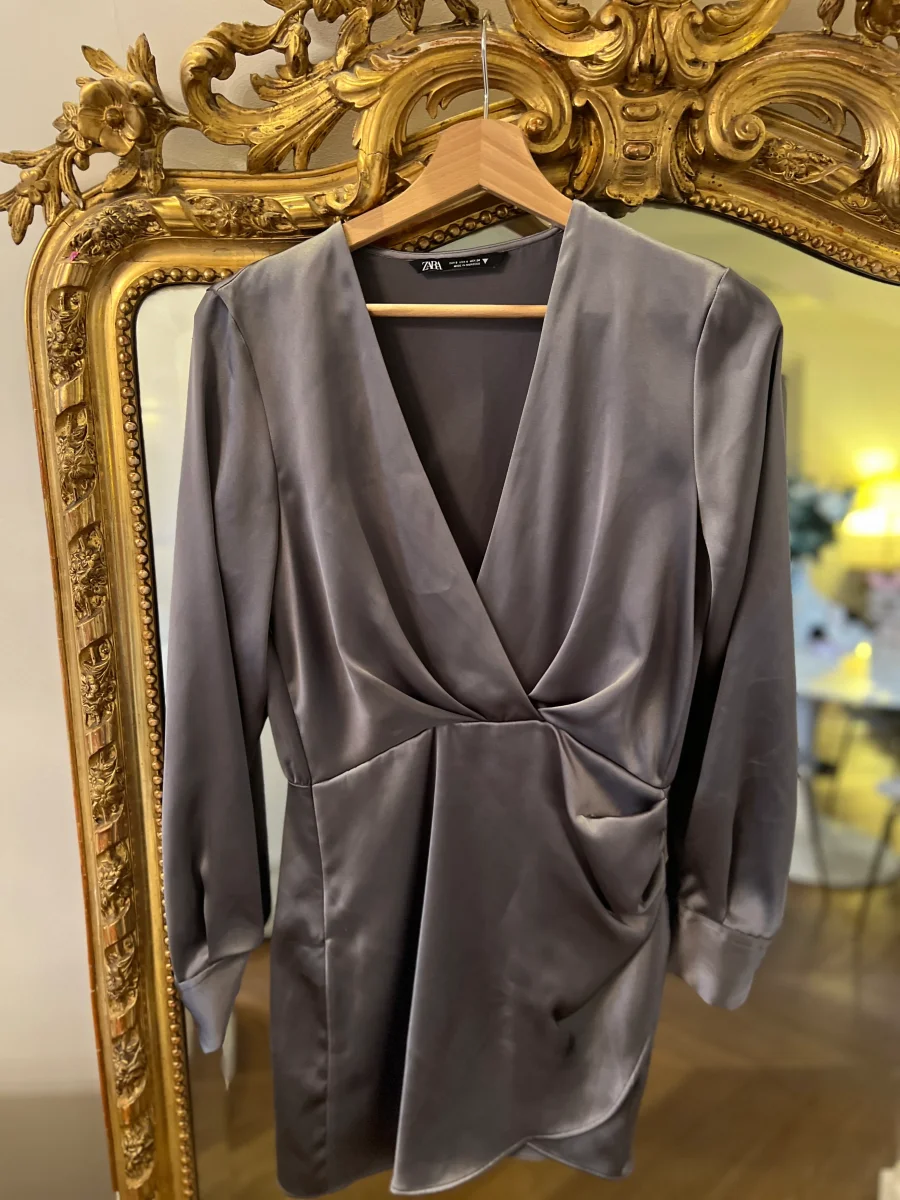 Zara - Robe Argentée satinée – Image 2