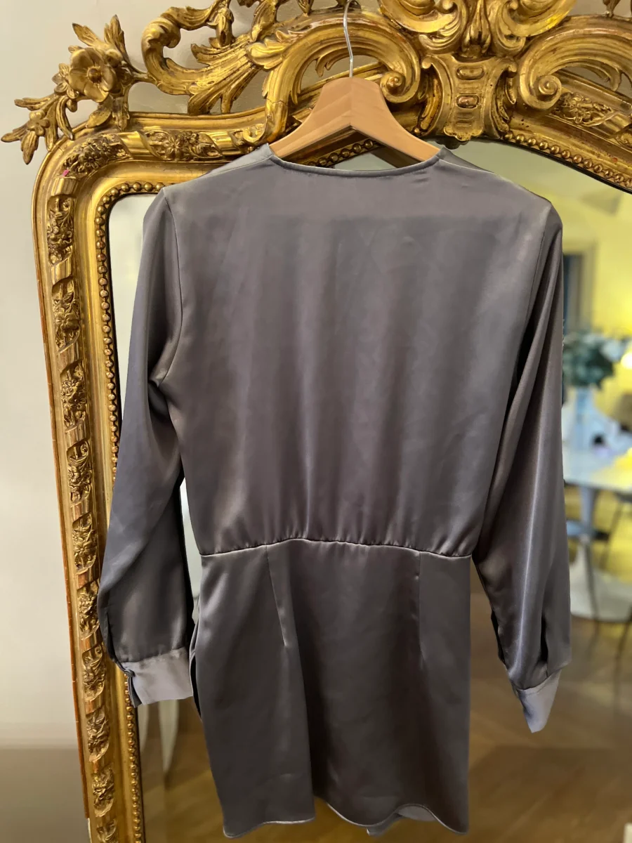 Zara - Robe Argentée satinée – Image 4
