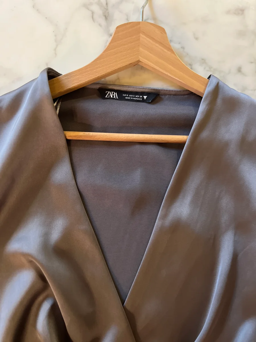 Zara - Robe Argentée satinée – Image 5