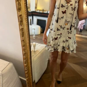 Robe The Kooples en soie papillons