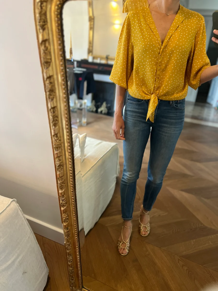 Chemise des Petits Hauts moutarde à pois – Image 3