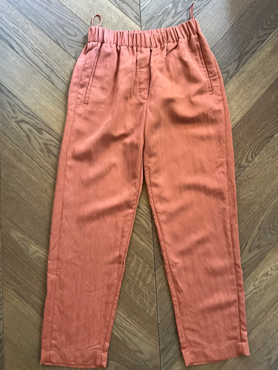Pantalon Forte Forte Terracotta en satin – Image 5