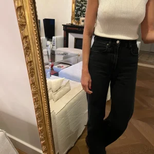 Balmain - Haut blanc boutons dorés