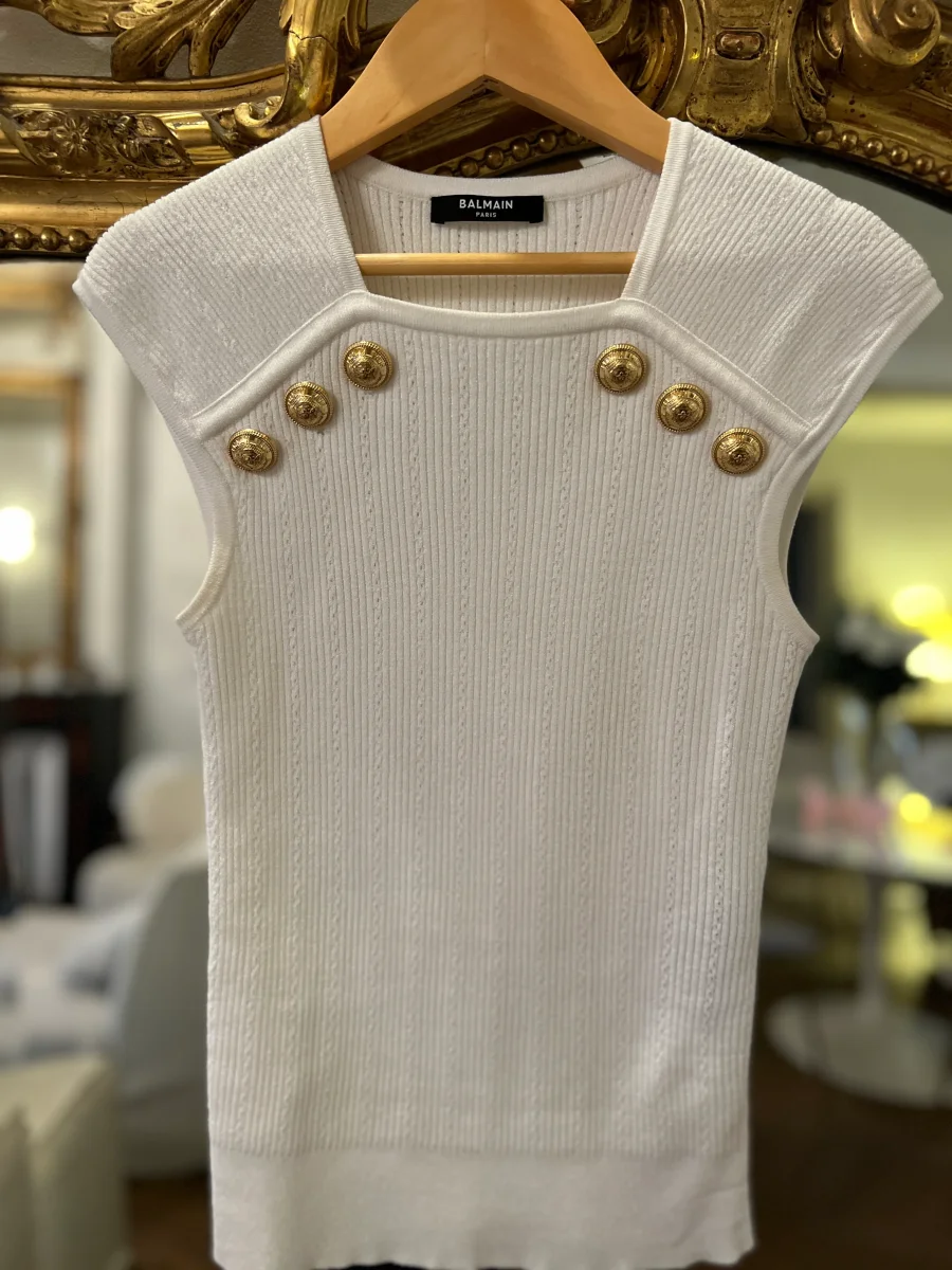Balmain - Haut blanc boutons dorés – Image 5