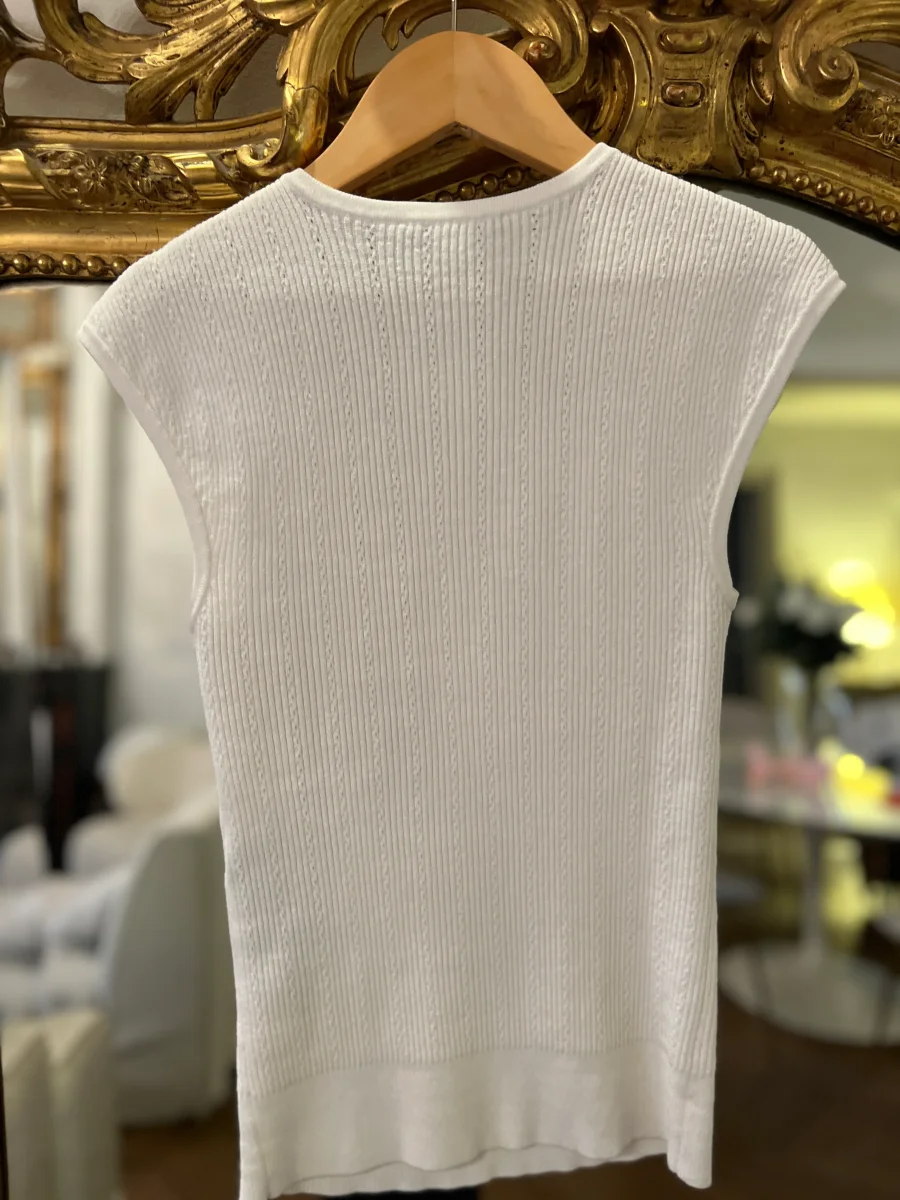 Balmain - Haut blanc boutons dorés – Image 7