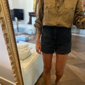 Chemise Laurence Bras kaki à poches