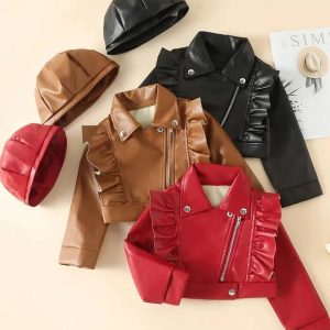 Blouson court aspect cuir avec chapeau pour fille