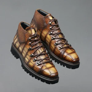 Bottines Titan en cuir de crocodile Tabac