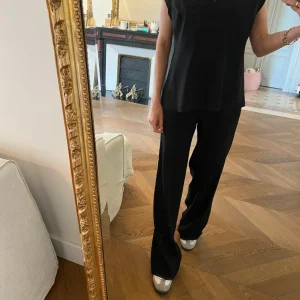 Blouse Bérénice Noire manches courtes