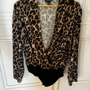 Body New Look Leopard