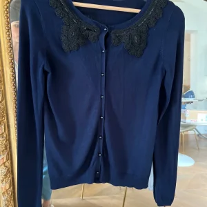 Cardigan kookai bleu marine boutons perles