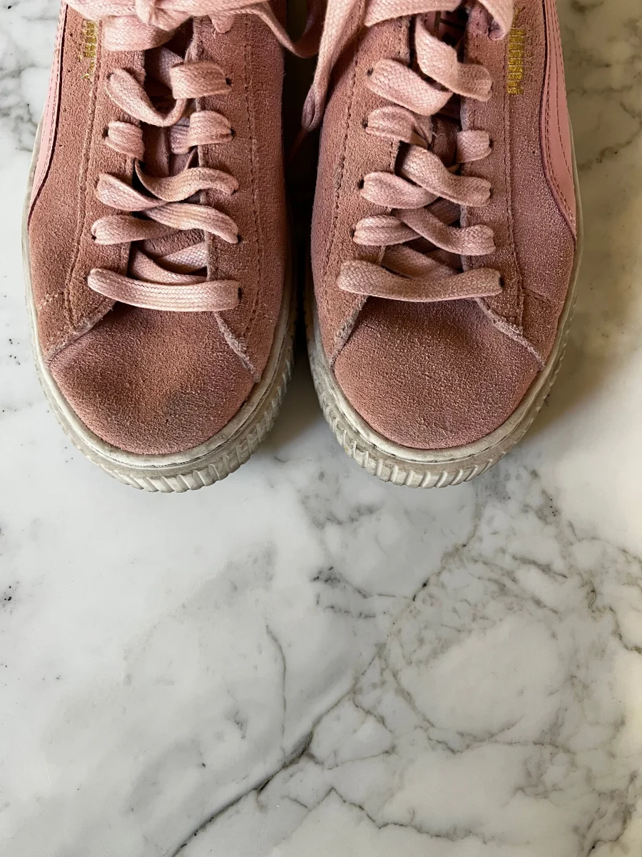 Charlotte Pirroni Baskets Puma rose clair suede – Image 8