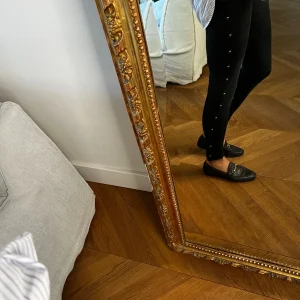 Charlotte Pirroni Jean Zara noir à perles