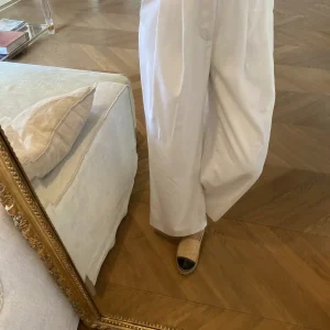 Charlotte Pirroni Pantalon Shein Premium Neuf Blanc évasé