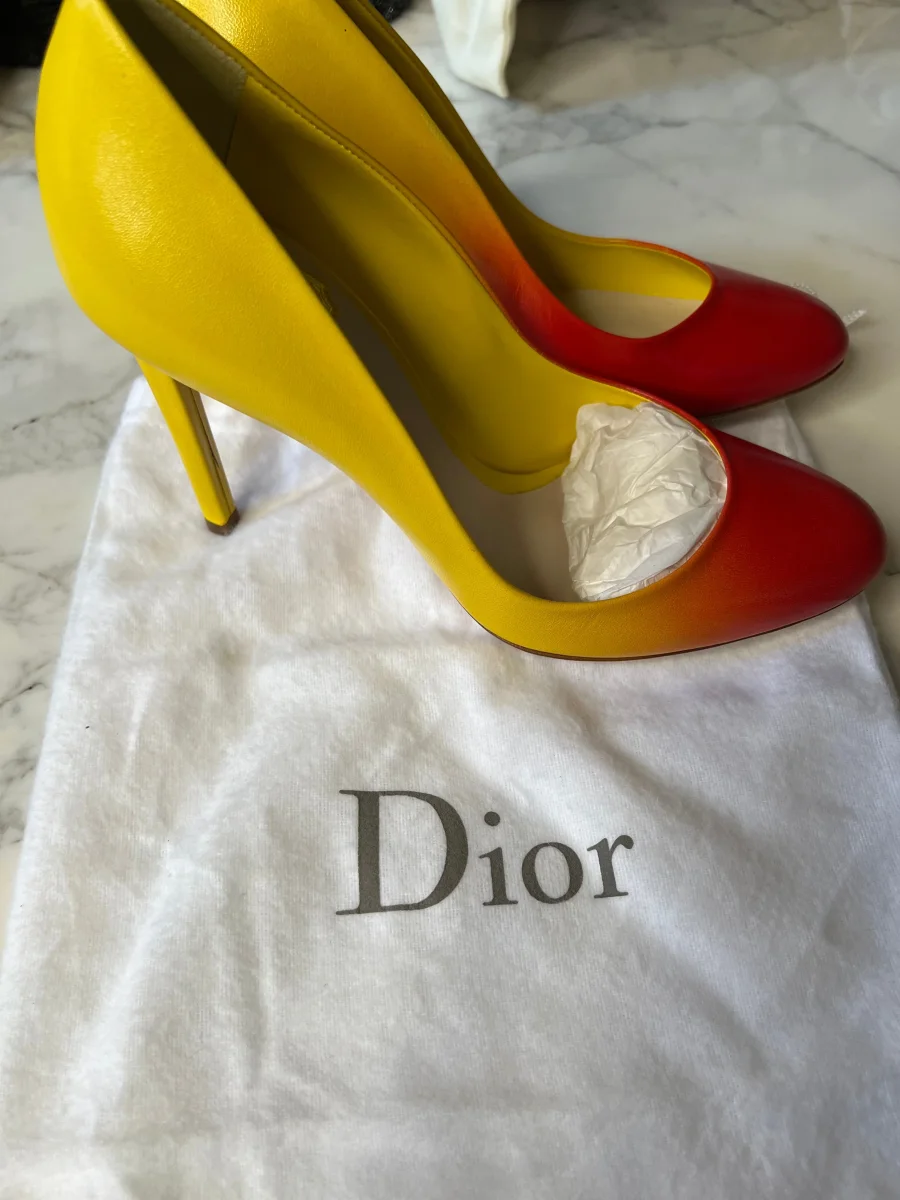 Escarpins Neufs Christian Dior rouge et jaune – Image 4