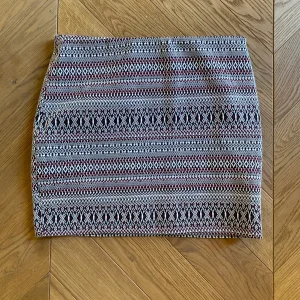 Jupe moulante Bershka à motifs