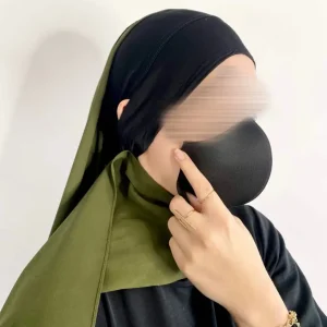 Bonnet à hijab avec fente pour lunette