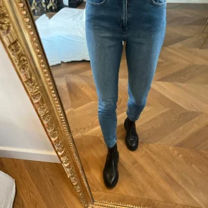 Jean Mom Mango bleu clair