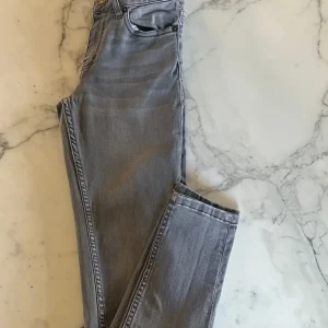 Jean The Kooples billy gris clair