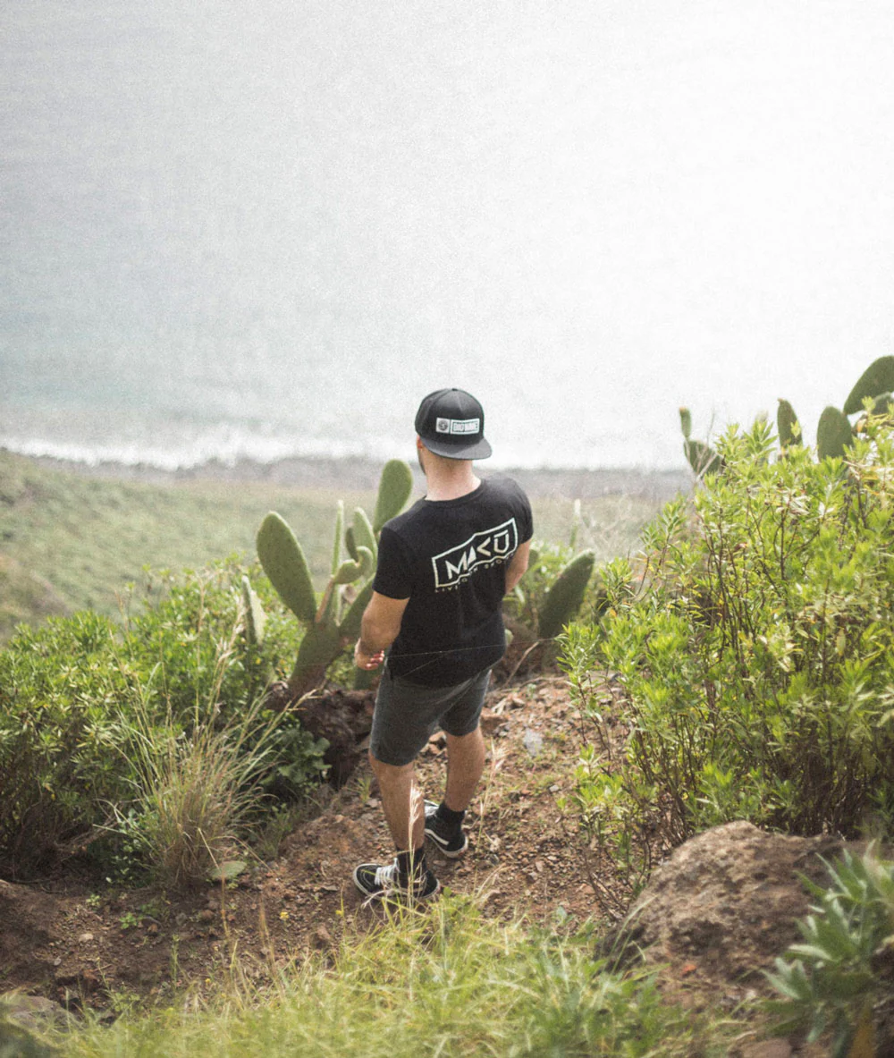 T-shirt - MAKU Logo, Living on Shores – Image 4