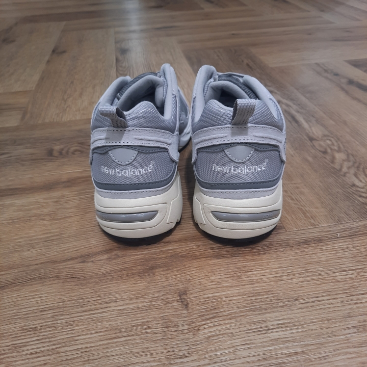 New Balance 878MT1 – Image 4