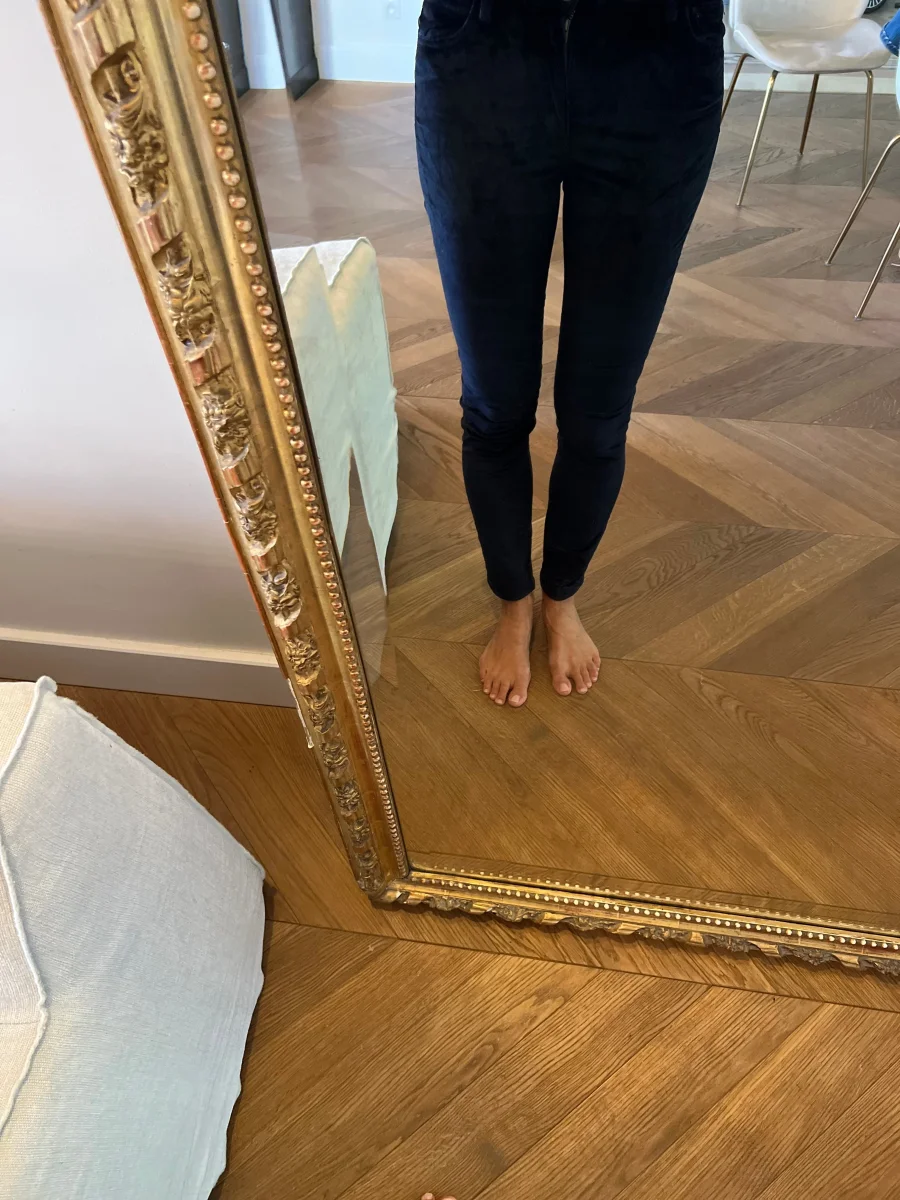 Pantalon Maje en velours bleu marine – Image 5