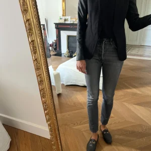 Perfecto Theory noir manches cuires