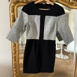 Robe Asos Petite noire avec cuir gris