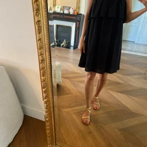 Robe Claudie Pierlot bleu marine en dentelle à volant