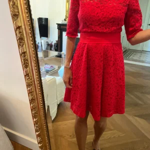 Robe Claudie Pierlot dentelle rouge