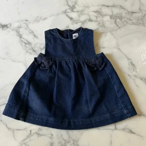 Robe en jean foncé Petit Bateau 6 mois