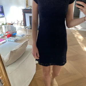 Robe Noire Walk and Talk