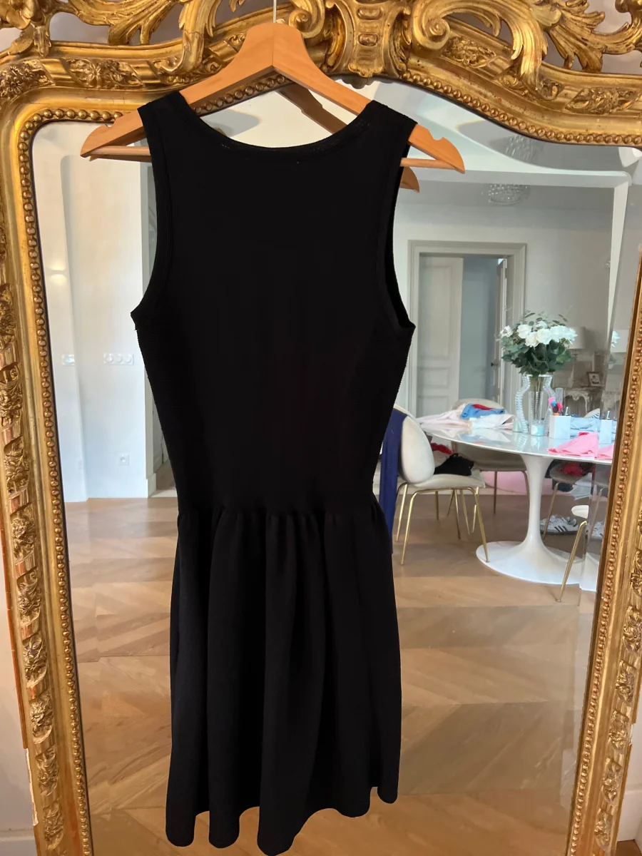 Robe Sandro noire avec zip – Image 7