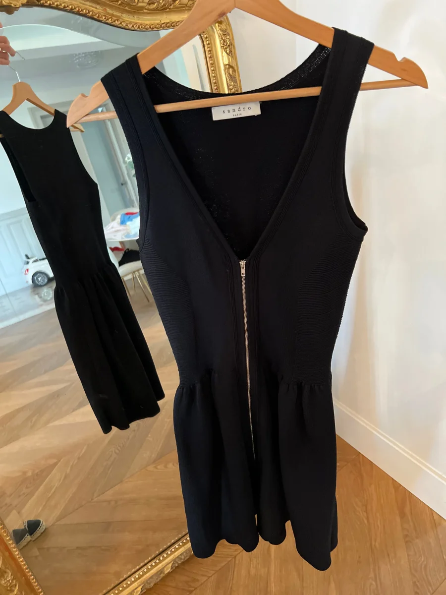 Robe Sandro noire avec zip – Image 8