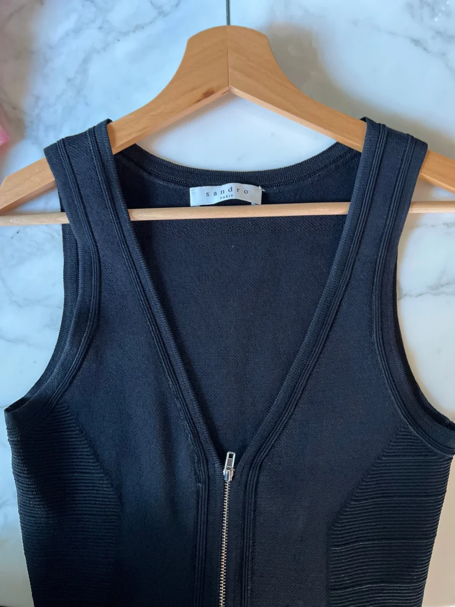 Robe Sandro noire avec zip – Image 9