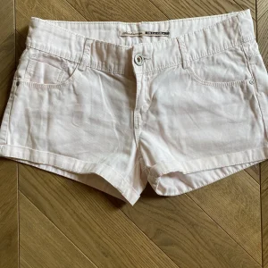 Short rose clair court Stradivarius