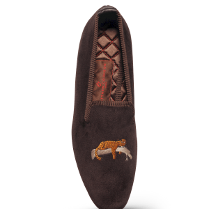 Léopard sur un arbre