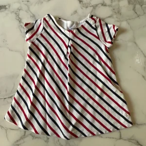 Tee-shirt blanc à rayure Petit Bateau 6 mois